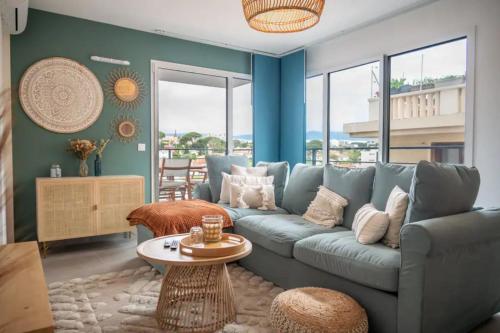 Apartment with mountain views in Antibes in Le Ponteil