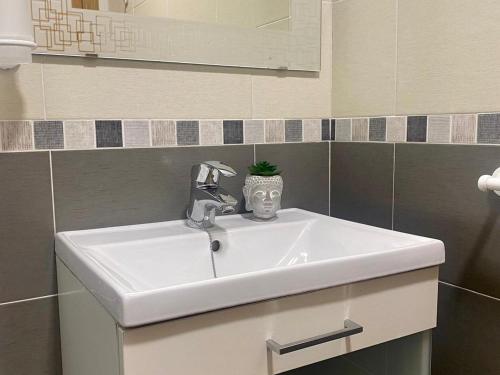 Apartamento con parking - 2 habitaciones - ES-314-34 - image 5