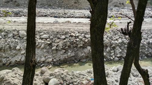 Quaint stays - By the river beas in พราน