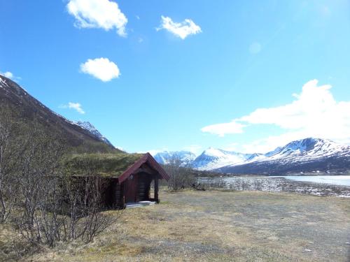 Lyngen Fjordcamp