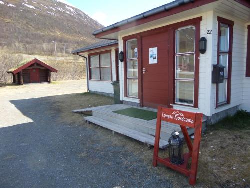 Lyngen Fjordcamp