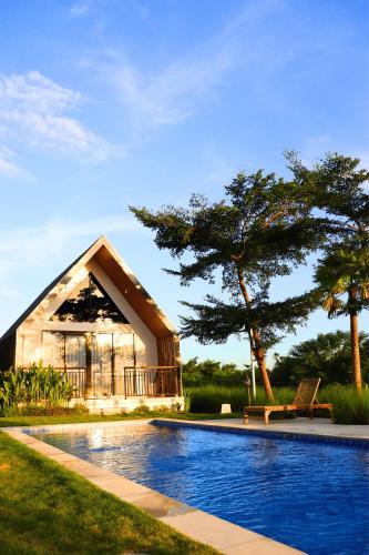 Villa with Garden View image 3