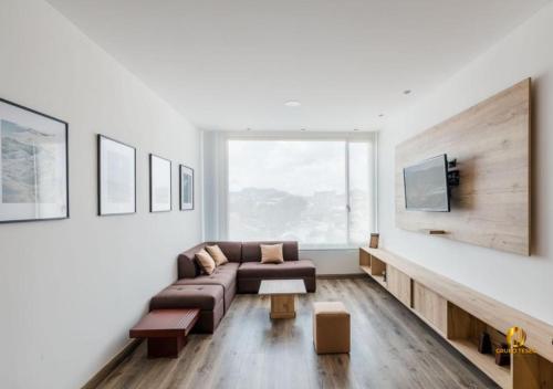 Suit moderna en Cuenca con vista a la ciudad