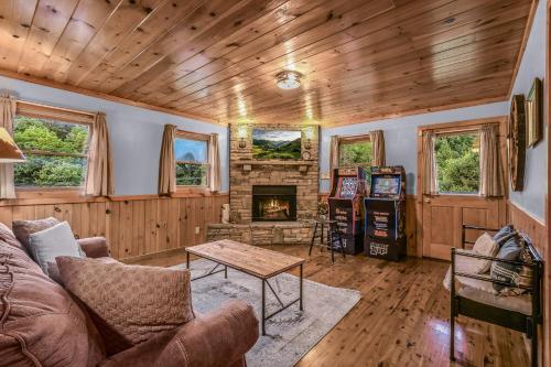 The Ranch Cabin in Great Smoky Mountain in Sevierville, USA