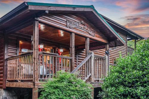 The Ranch Cabin in Great Smoky Mountain in Pigeon Forge Suburbs