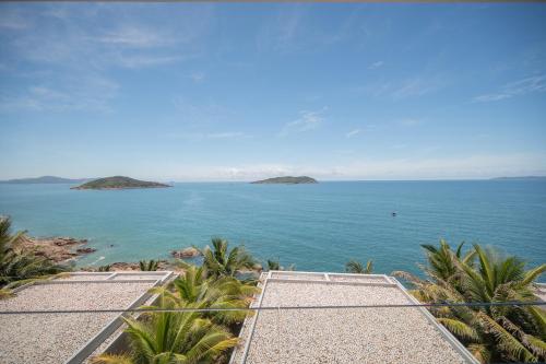 Deluxe Double Room with Sea View image 4