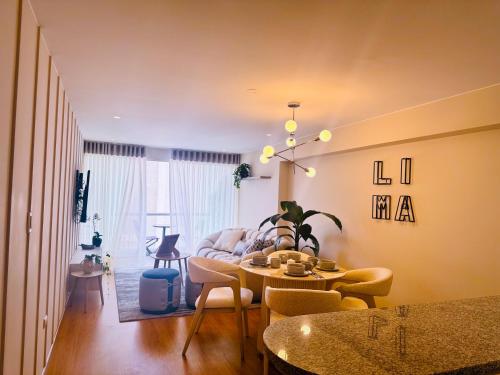 DHP Depa 1BR Elegante Con Balcón en Miraflores