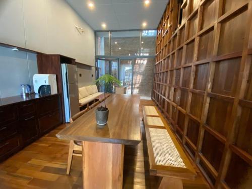 Local Charm Homestay near Huyen Tran Princess Temple