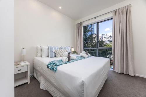 Modern Viaduct Apartment w pool gym Skytower views, Auckland (fotografie 6)