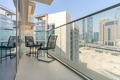 Silkhaus Vacation Homes Elite 1BDR in Canal Front Tower - image 5