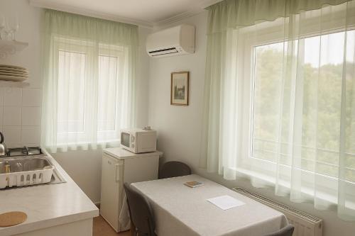 2 bedrooms, 2 beds