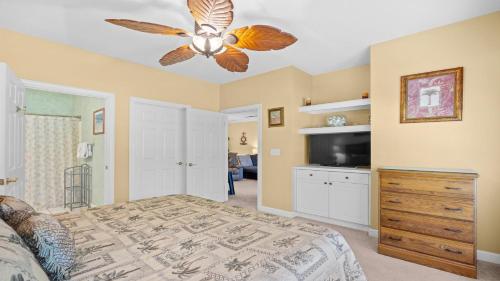 1113 River Crossing Condo - image 13
