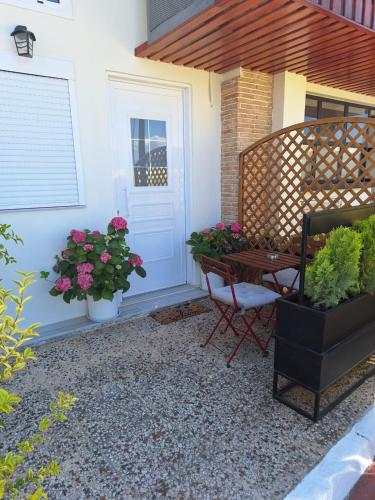 Remezzo Luxury Apartments in Koroni Town Center