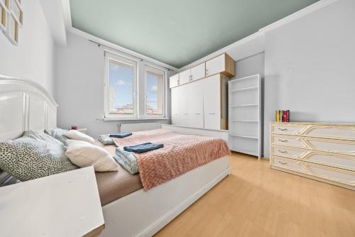 Big 4-room SPACIOUS apartment, Bratislava (Foto 9)