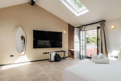 The Primrose Mews - main image