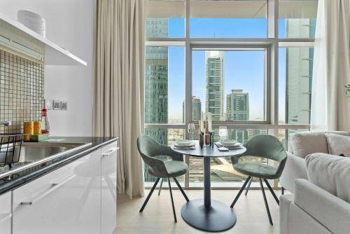 Silkhaus Vacation Homes modern studio in Liberty House - image 9