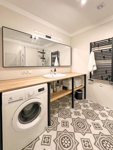 Zuhanyzó, Henrietes Apartamenti in Kuldiga