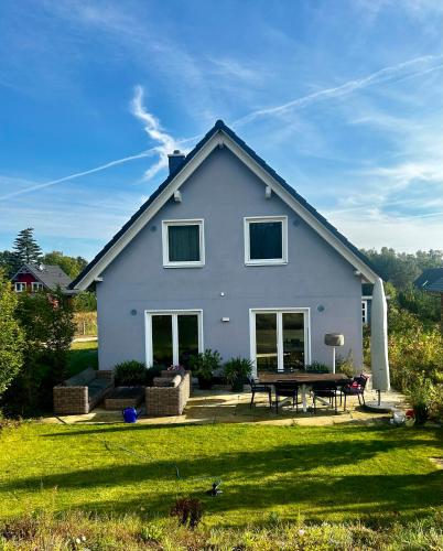 A szálláshely kívülről, Blaues Haus Plätlinsee (Blaues Haus Platlinsee) in Wustrow