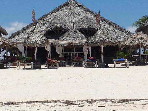 playa, Anjumasa Village in Watamu