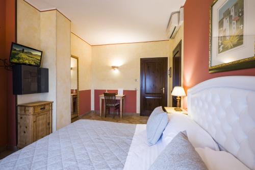 Superior Double Room image 2