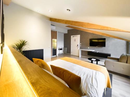 Dugi Hotel - image 7