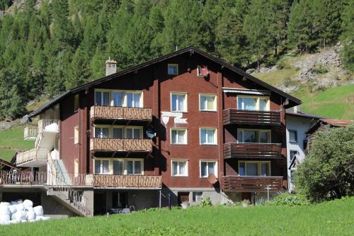 Mittaghornblick in Saas-Grund, Schweiz