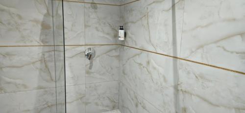 Deluxe Family Suite image 9