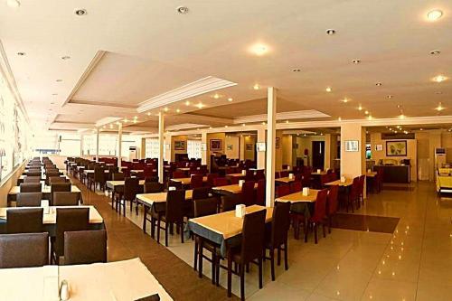 Club Bayar Beach Hotel - 레스토랑
