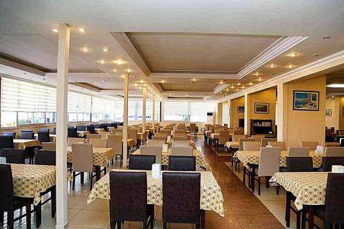 Club Bayar Beach Hotel - 레스토랑