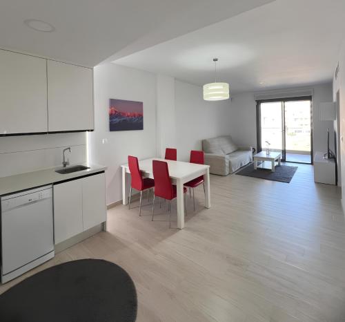 Beautiful apartment with sea view, La Mata (foto 3)