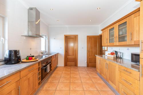 Villa Serena-gorgeous Rural Family Villa & Pool in Santa Catarina