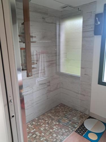 Grande maison sur propriete pres de la plage de Morgat in Morgat