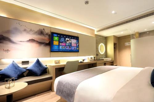 Superior Double Room image 6