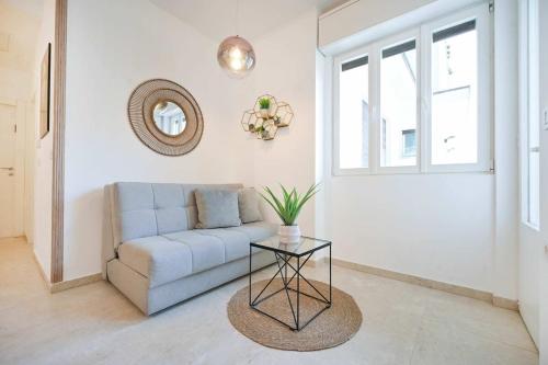 Cozy 2BR in Hayarkon 96 by HolyGuest - image 11