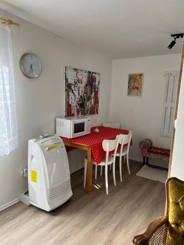 VILA OPOČNO (VILA OPOCNO) in Opocno