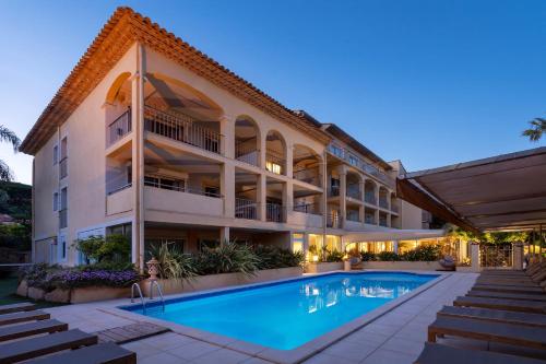 泳池, Best Western Premier Montfleuri in 聖馬克西姆