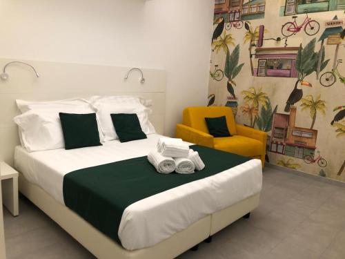 room detail thumbnail 1