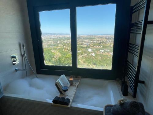 ห้องน้ำ, Villa Honeymoon Málaga (Villa Honeymoon Malaga) in อัลเลาริน เดลาตอเร