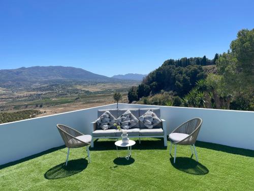 ระเบียง/ชานเรือน, Villa Honeymoon Málaga (Villa Honeymoon Malaga) in อัลเลาริน เดลาตอเร