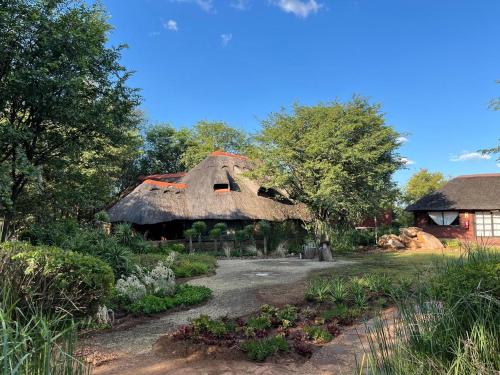 Exterior view, Phokoje Bush Lodge in Selibe-Phikwe