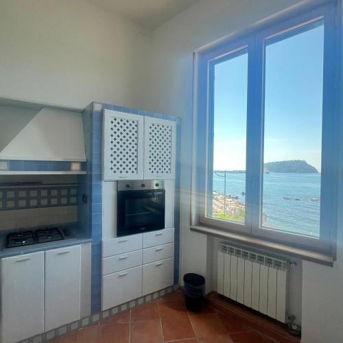 Speziali vista mare, Napoli (foto 6)