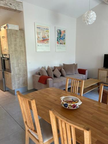 Maison provencale Antibes in Trois Moulins