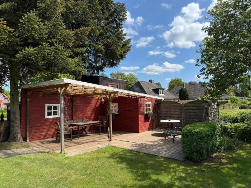 Kert, Hütti's Hütte (Hutti's Hutte) in Itzehoe