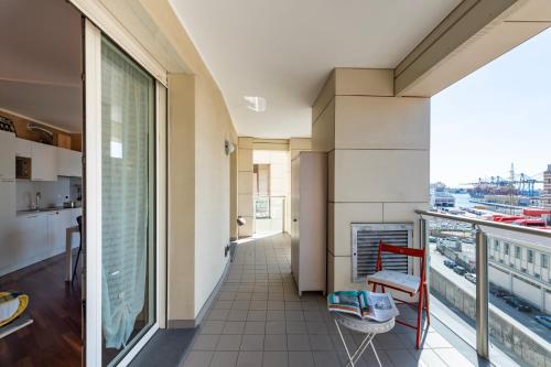 balkon/terras, Charming Apartment Genova City View - Happy Rentals in Sampierdarena