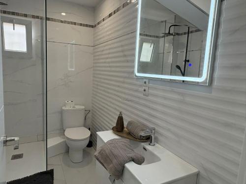 FELIPE II Apartment - image 2