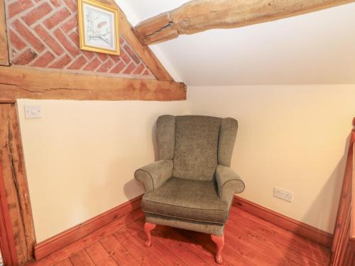 Horse Shoe Cottage - image 6