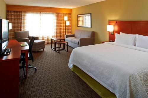 King Room - Hearing Accessible