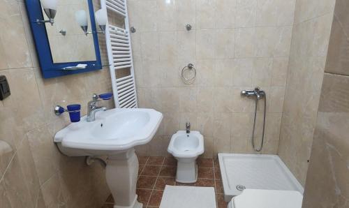 Triple Room with City View room in Hotel Vlora