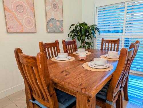 Family Friendly Executive Townhouse in Kent Town in Kent Town