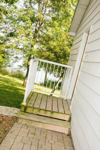 3 bedrooms, 5 beds
